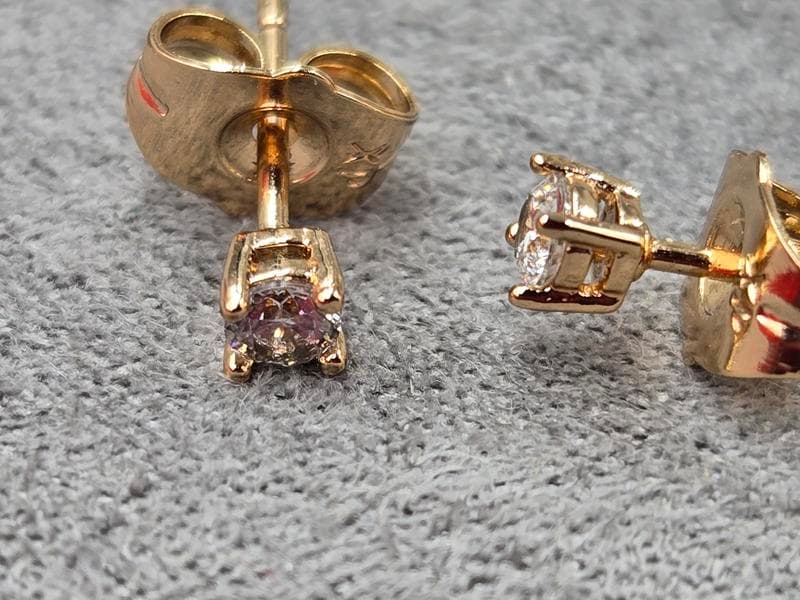 Гвоздики Xuping 3 мм колір 18к