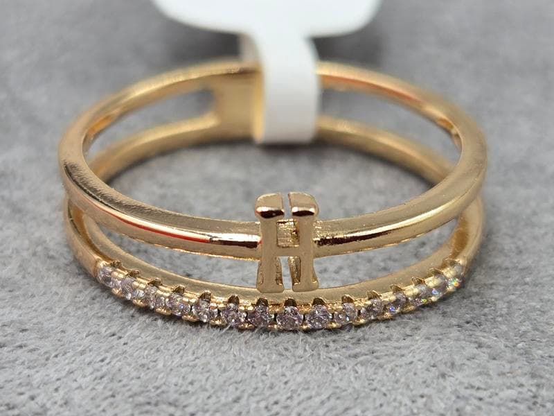 Каблучка Xuping 6 мм буква Н (20 розмір) колір 18к