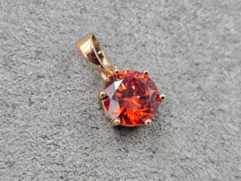 Кулон Xuping з червоним стразом 8 мм висота 17 мм колір 18к