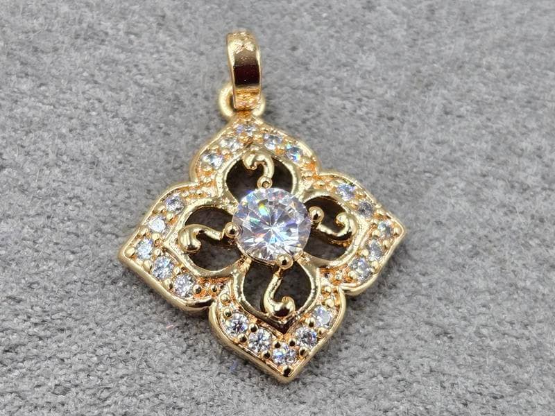 Кулон Xuping 19 мм висота 27 мм колір 18к