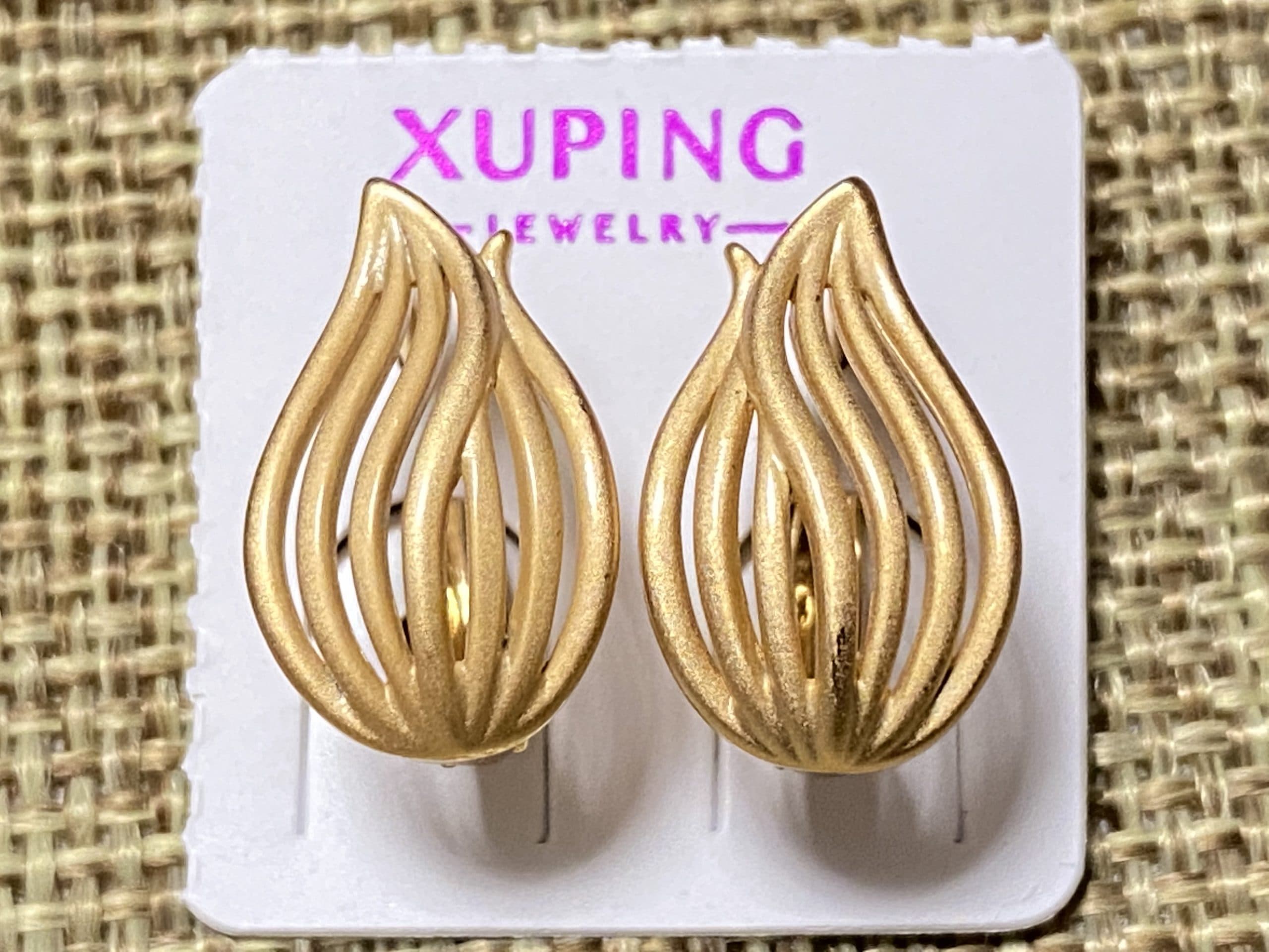 Сережки Xuping 810 мм в. 17 мм позолота 18к англійський замок