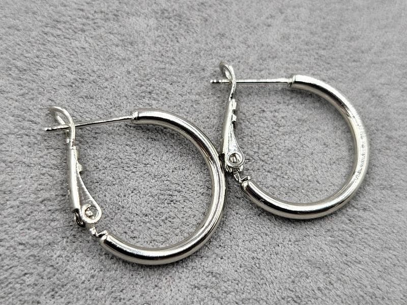 Сережки кольца Xuping 2 мм д. 20 мм родий