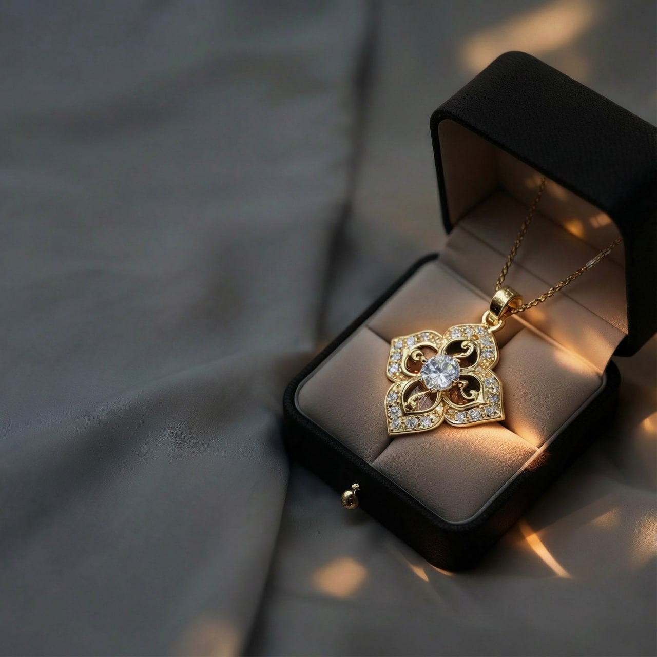 Біжутерія та прикраси